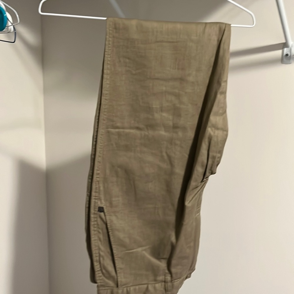 Men’s pants in “ash tan”